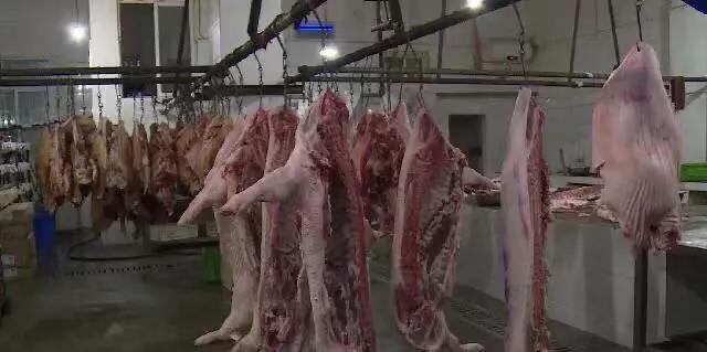 稳猪价，开州区储备300吨猪肉满足春节期间应急供应！