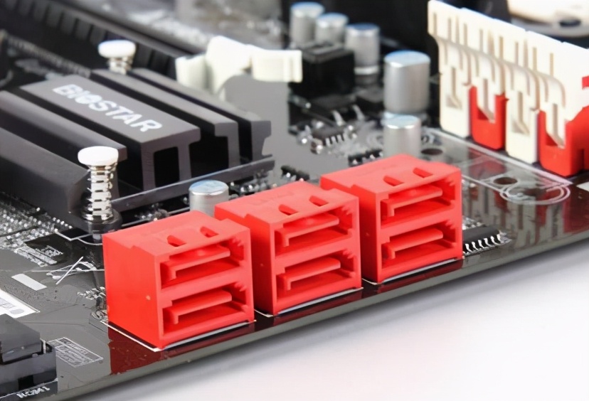 msata接口msata接口全称是mini-sata接口,当初是为了给笔记本/工控机