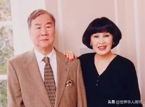 春晚前排坐了20年的她，到底什么来头？