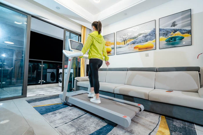 赤兔Air跑步机娱乐版评测：在家里享受科学健身运动的快乐
