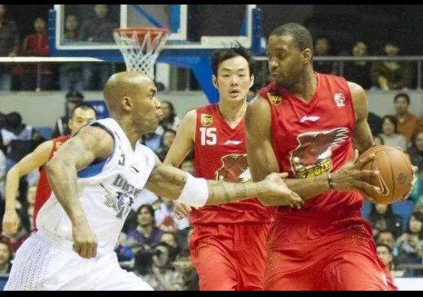 麦迪为什么来cba打（麦迪曾响亮NBA的名字，为啥来中国打CBA？球队却遭12连败）