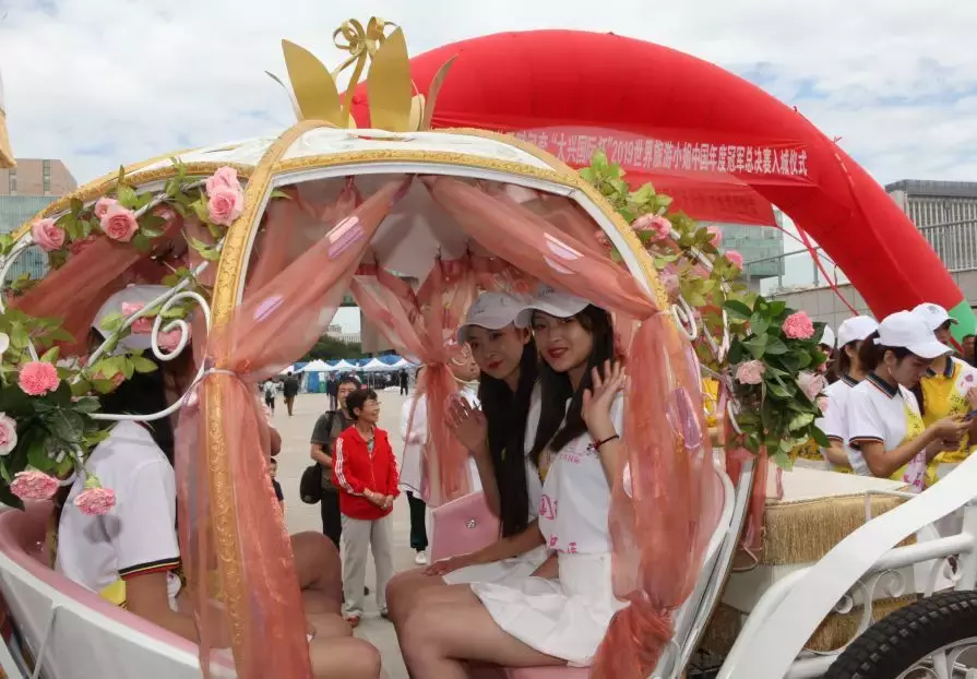 50多名高颜值大长腿美女汇聚巴彦淖尔，快来围观