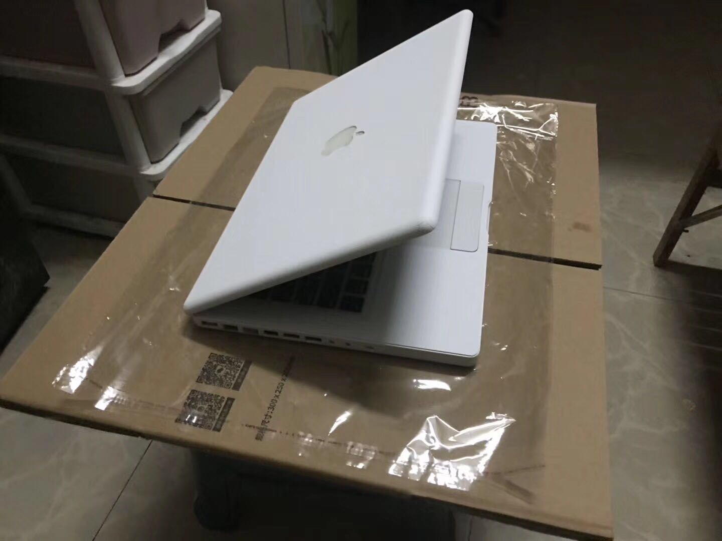经典怀旧苹果macbook笔记本a1181小白电脑