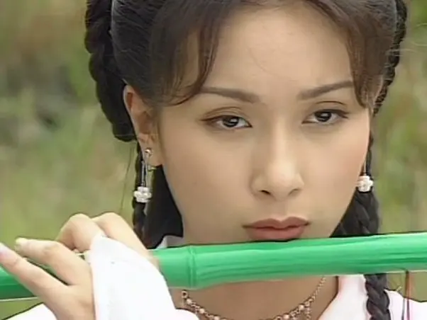 跑龙套直播经商,tvb过气众星转行内地翻红不容易,但行行出状元