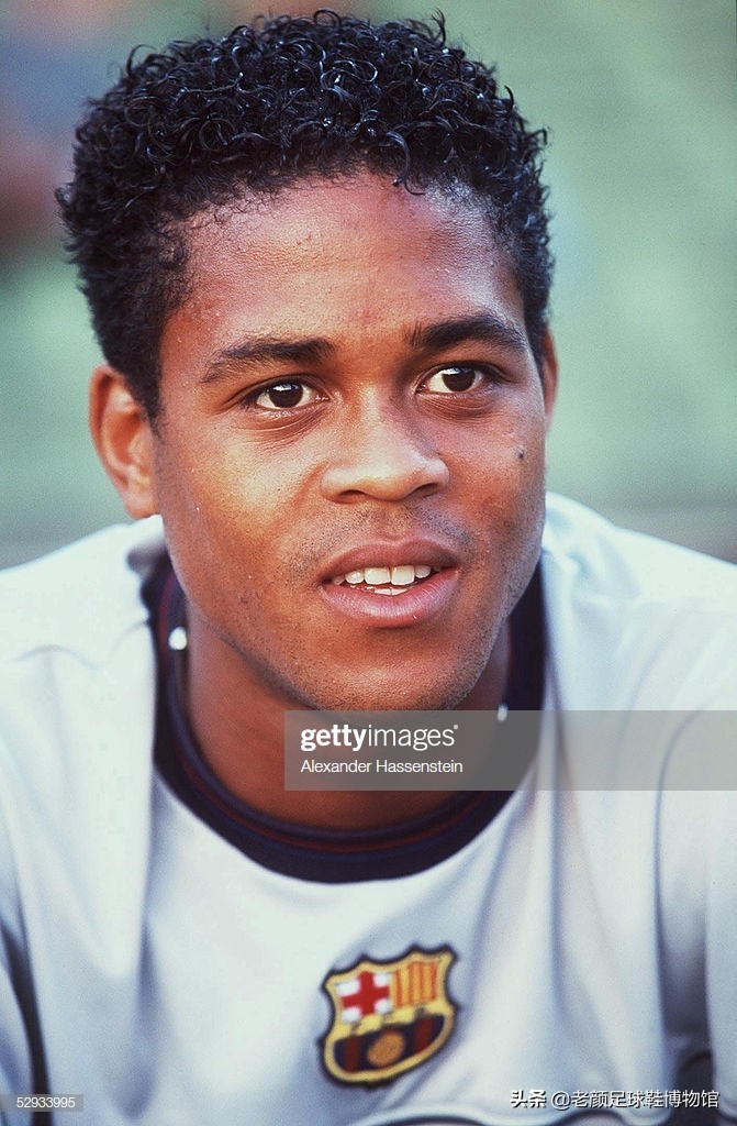 小克鲁伊维特被禁赛一场(踢翻米兰王朝的贾府少年,身背"杀人犯,强奸犯