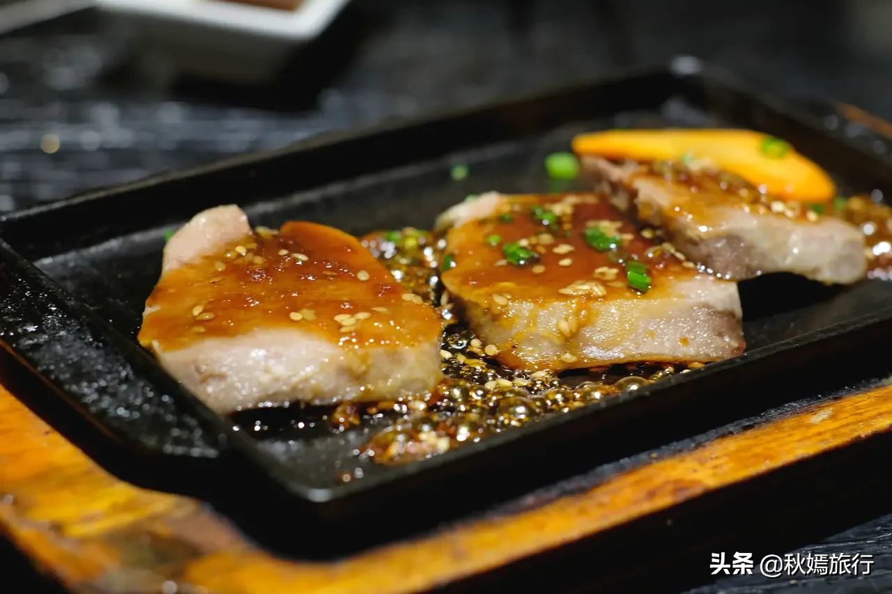 打卡苏州网红美食街，浓郁的日式风情，日料自助餐人均150元