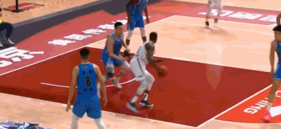 nba远投为什么不打板（上海小哥深夜练习抛锅，背后是CBA年轻球员最缺少的东西）