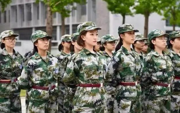 大学军训是在学校吗（大一新生为何要进行军训）
