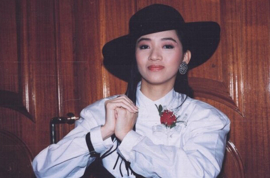 十位惊艳了时光的港片女神，有人早早退出娱乐圈，有人已离世多年