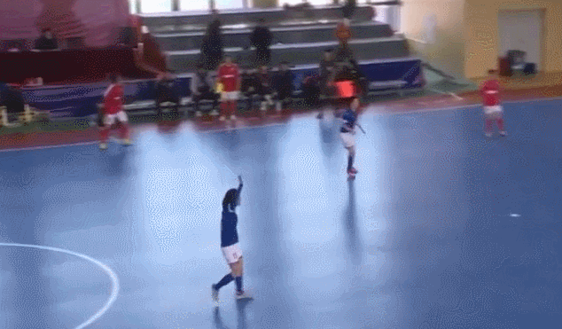 五人制足球有几个裁判（跑位和跑偏只在一念间！带你走进五人制裁判（三））