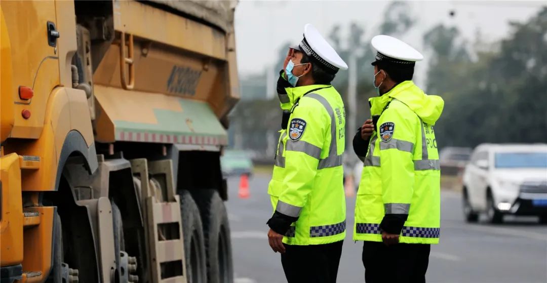 珠海交警明天起高频率查车，持续60天，还出动隐形战车！