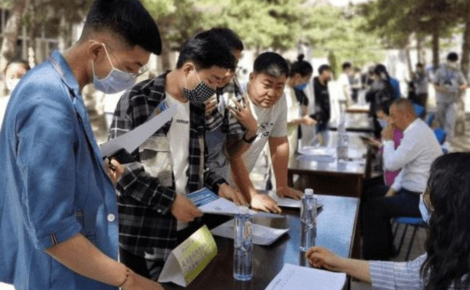 大学生“三方协议”别乱签，这些问题要千万清楚，不要自己坑自己