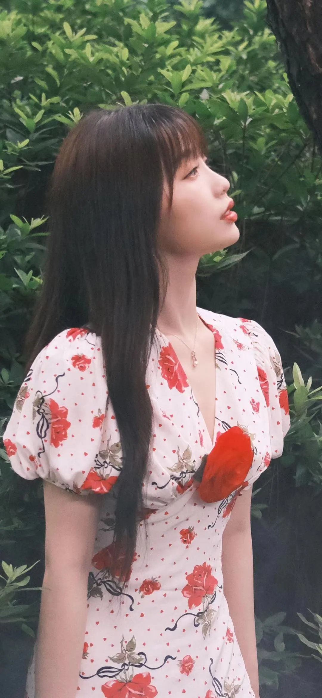 虞书欣手机壁纸图片