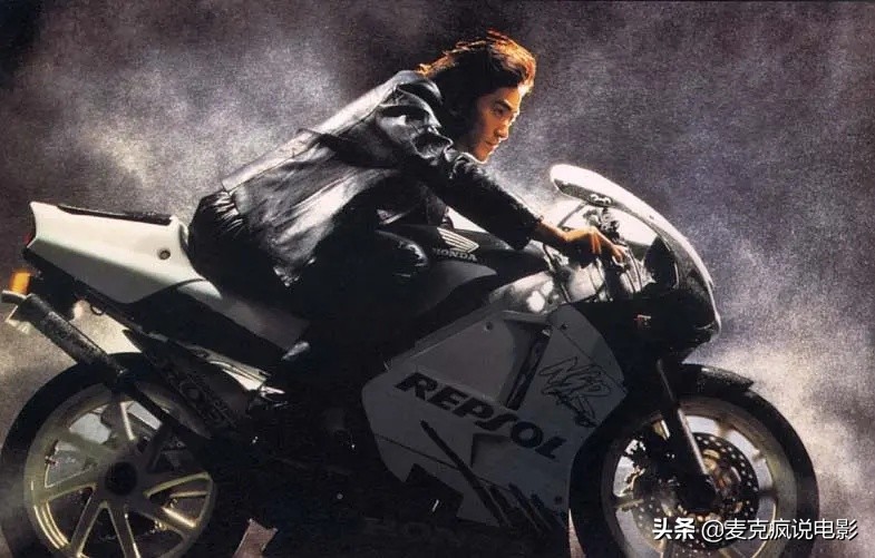 21年前郑伊健演了部武侠内核的赛车片，成为《头文字D》试水之作