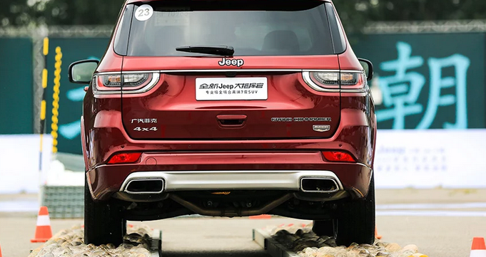 jeep大指挥官大放血,疯狂降价能否挽回面子?