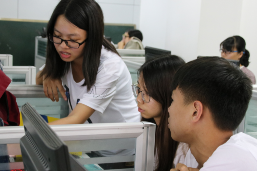 985大学“作息表”流出，网友看后恍然大悟，难怪人家能成学霸