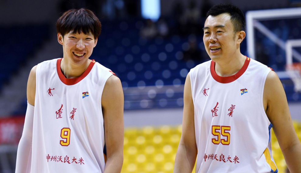 全运会篮球在哪看（CCTV5同步直播！全运会男篮天赋对决，辽宁能否笑到最后？）