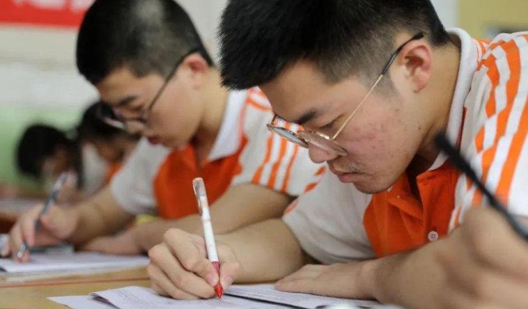 2021是高考小年？600分以上的考生将受到影响，报考需要多花心思