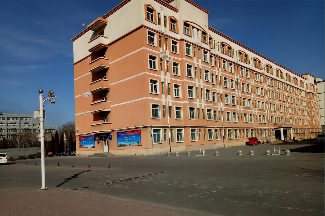 四方共建，源于航天，特殊人才，奉献太空——北华航天工业学院