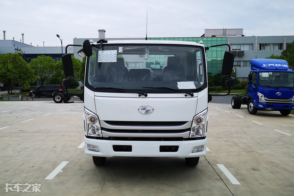 奔驰c500(看完武汉商用车展的新技术) - 四帝国车市