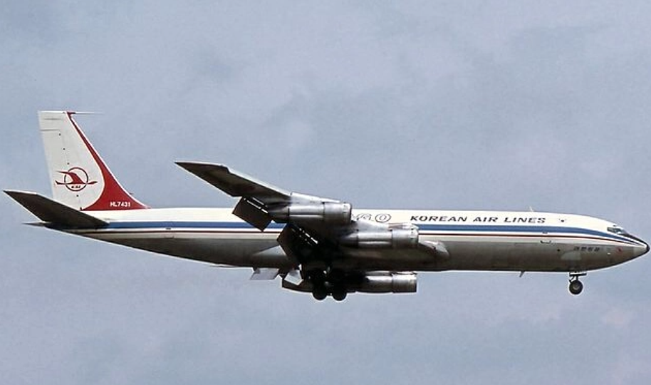 1987年大韩航空爆炸案：金贤姬致百人丧生，引发全球追捕。