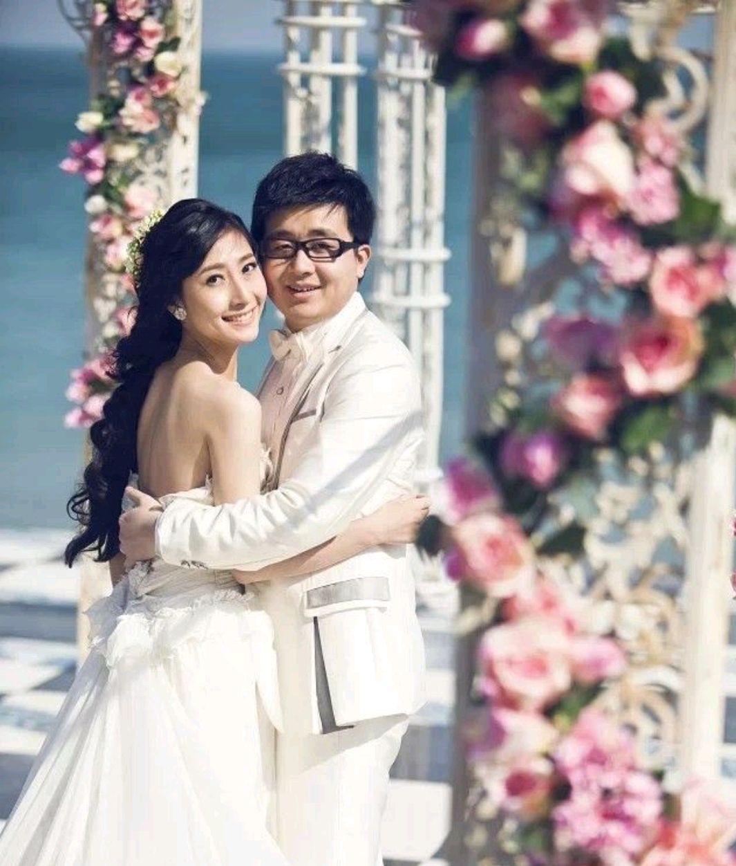 张丽君老公两年内没再婚,孩子亲自抚养,谁在消费善良人的痛苦?