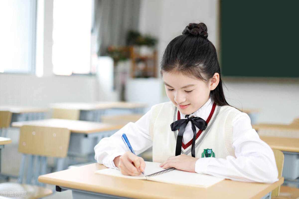 语言磨蚀视角下的基础英语教学：问题与对策