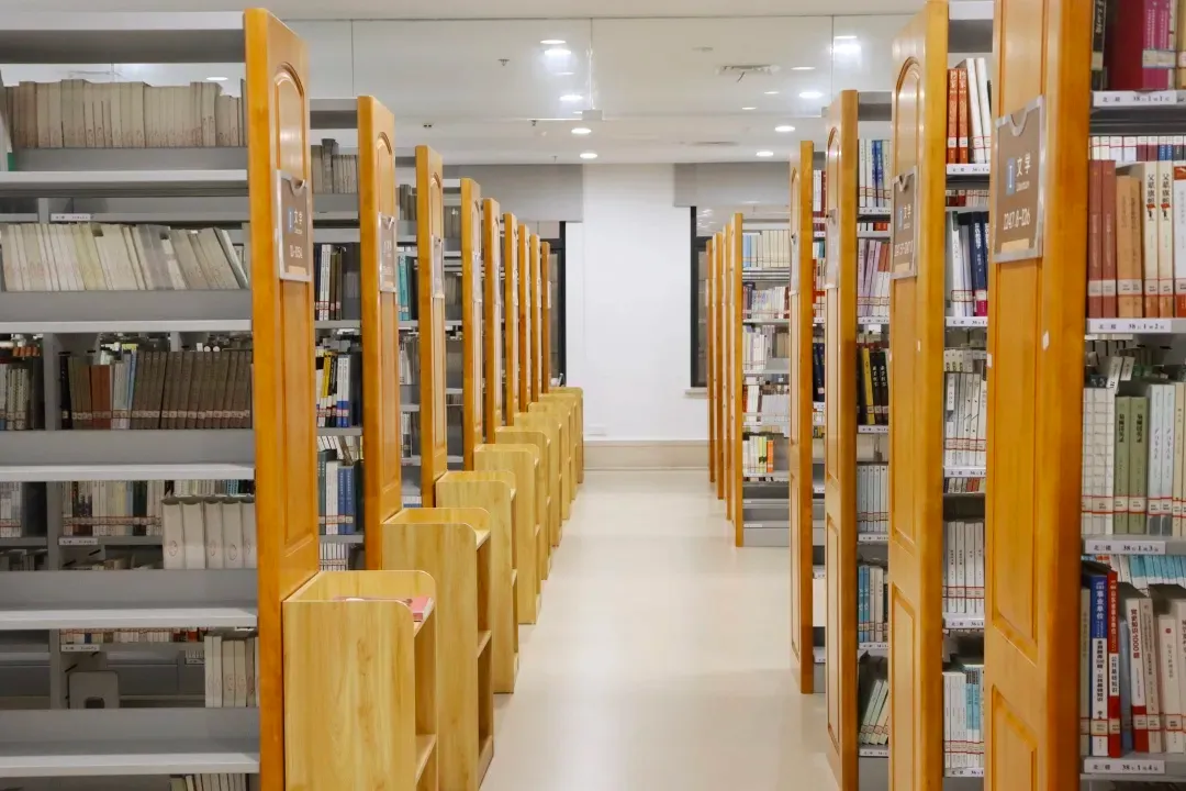 重庆最美图书馆：超6万平米，亮相人民日报，获国家建筑最高奖