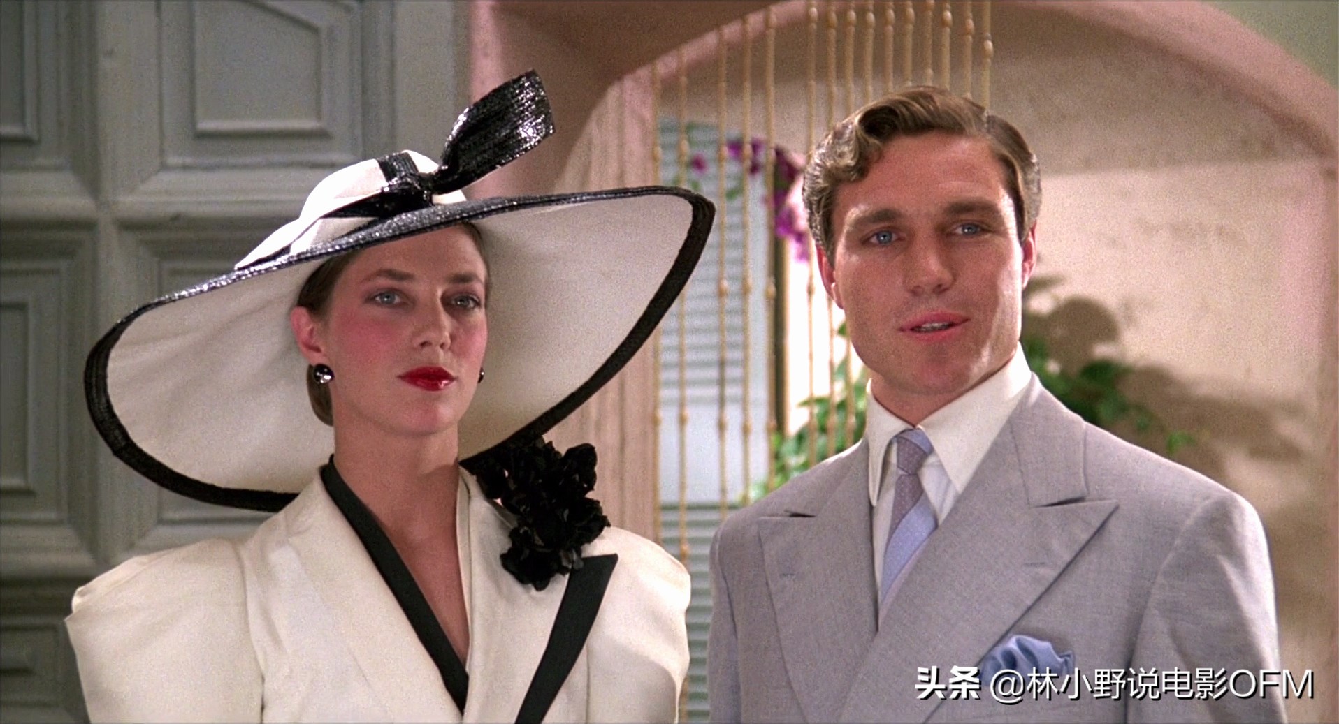 《阳光下的罪恶》女主角是邦女郎，男配是“查泰莱夫人的情人”