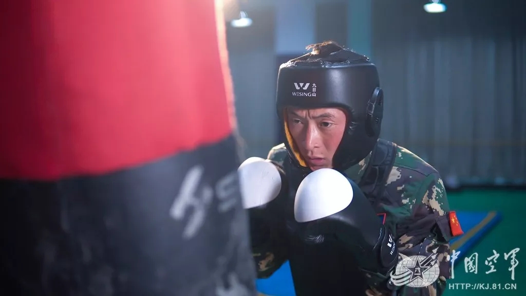 雷神突击队口号_晶羽文学网