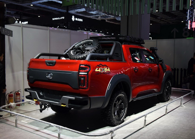 "长城炮"皮卡到店,真正的越野皮卡,是男人的梦想