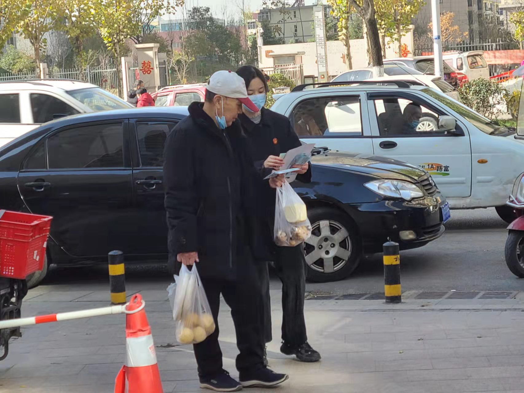 「平安建设」上街头，进社区 西安灞桥法院在行动