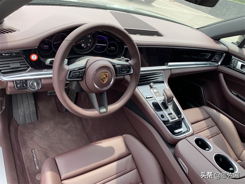 外观运动内饰豪华的家用首选车型 保时捷 panamera