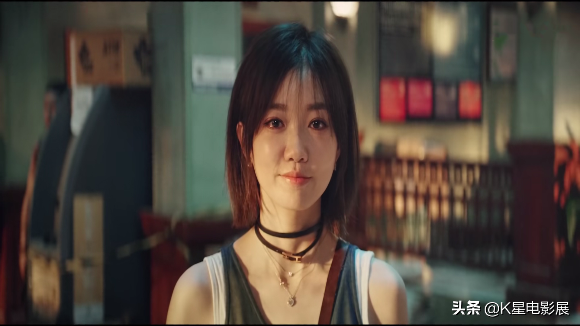 《亿万懦夫》:能让你哭的喜剧,笑声中充斥着悲剧与讽刺