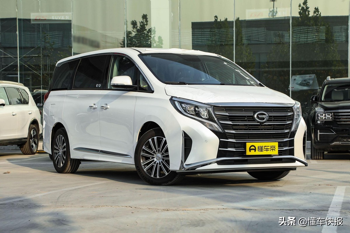 20万元级自主品牌MPV，荣威iMAX8与传祺M8怎么选？