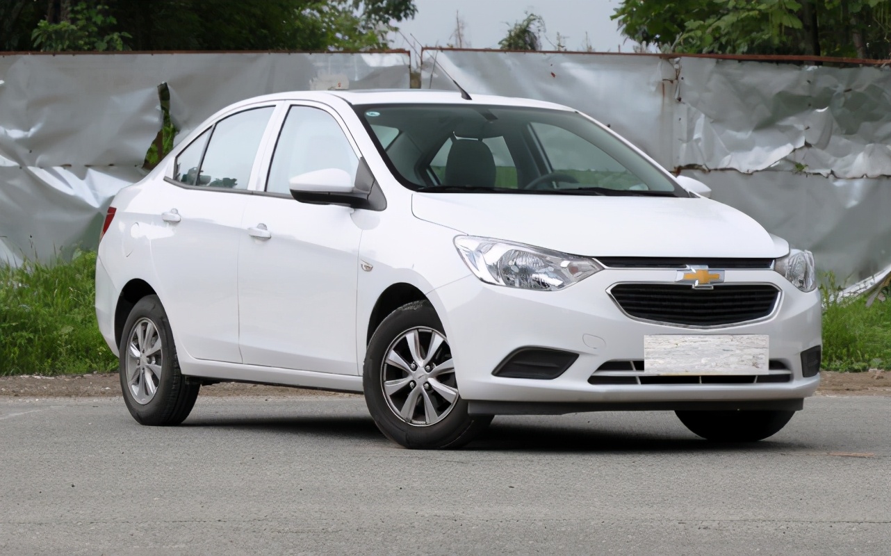 雪佛兰赛欧3放手一搏,5.1升油耗,比polo实用,还看啥飞度