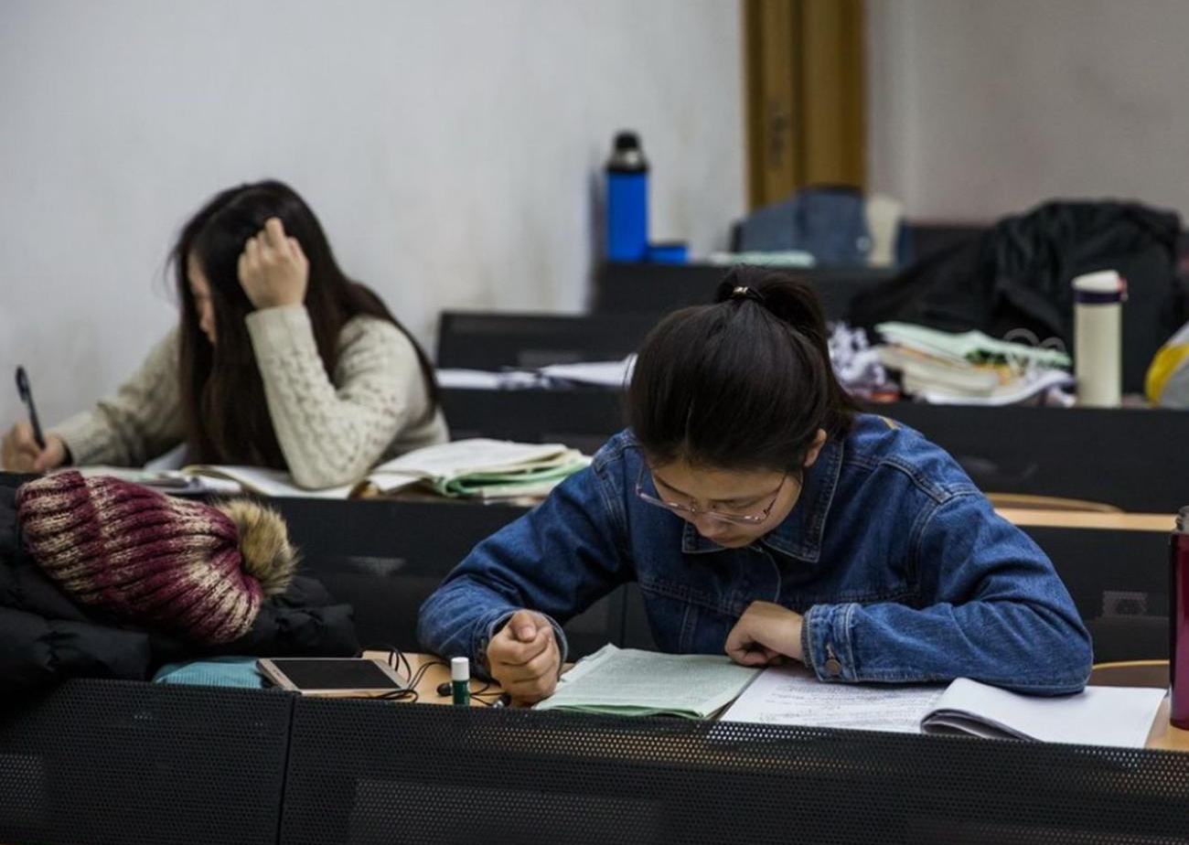 到底要不要考研？看这3个因素，满足两个就考吧