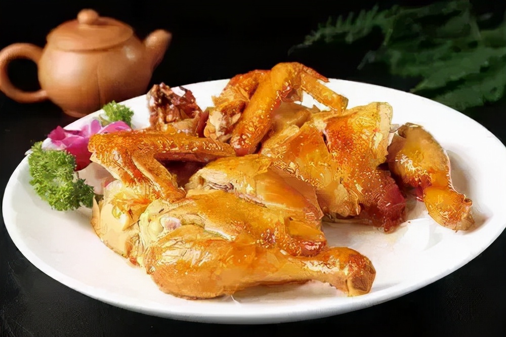 坐拥9幢餐饮大楼、24小时不打烊食堂！上海大学推出这一套餐，火上热搜！