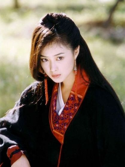 谁能想到16年后，最红是她俩