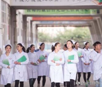 成都护士学校有哪些（成都哪些卫校有药剂专业）