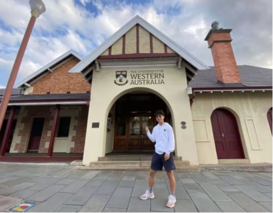 11年前有人做实验，让一群穷孩子上天才少年班，结果是怎样的？