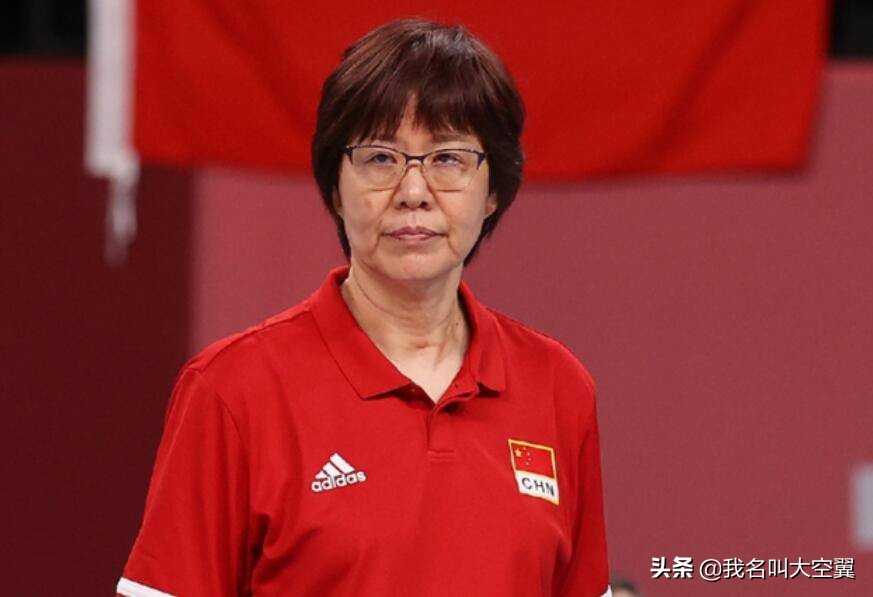 郎平卸任中国女排主教练原因浮出水面，不是成绩，也不是年龄