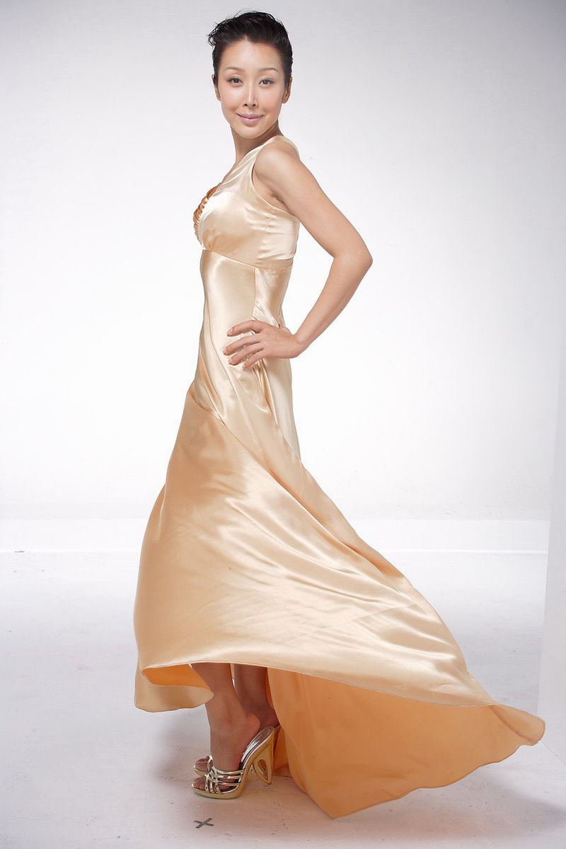 在居鹏病房中失声痛哭的孙悦,为何在他过世后转身嫁给亿万富翁?