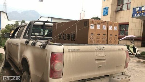 皮卡实用性堪比小货车你敢信？江淮帅铃T6做到了，还不止如此