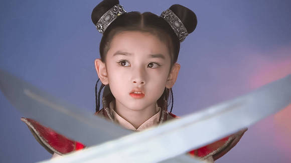 在娱圈消失5年，回归就能演女主，上春晚、跟正午合作，真不简单