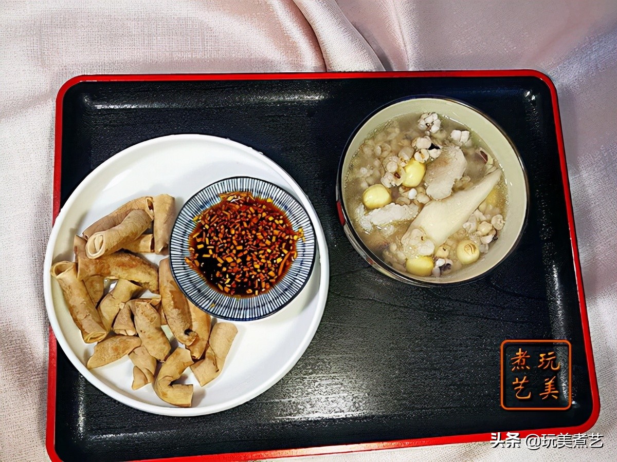 小肠清洗技巧：快速洗净保持鲜嫩口感的方法