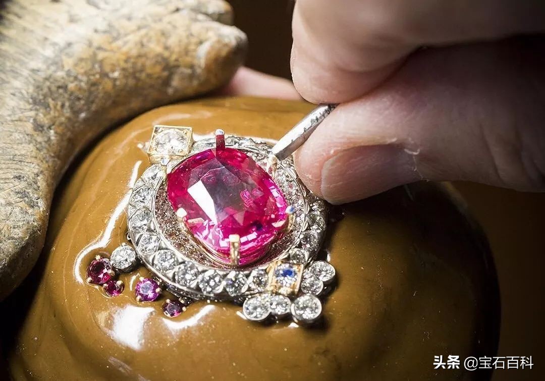 加尔塞多尼是什么宝石(实用宝石学：一篇文章带你领略红宝石数千年历史)