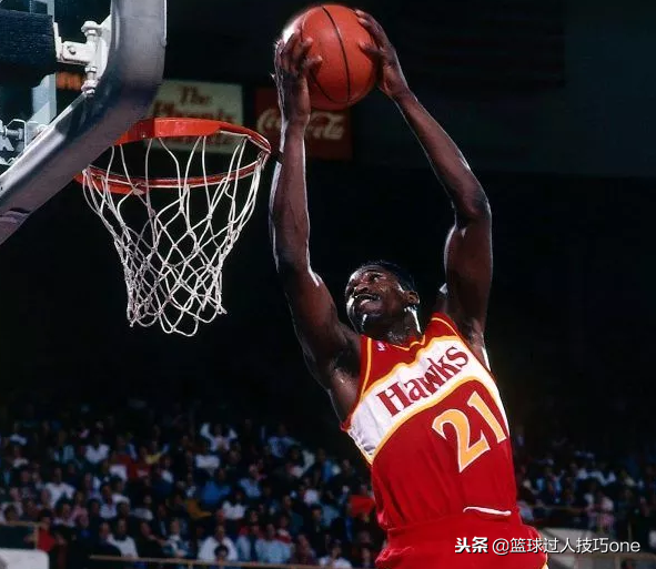 篮网球衣有哪几款(美球迷评NBA历史30大最美球衣：湖人3件上榜，乔丹公牛球衣最经典)