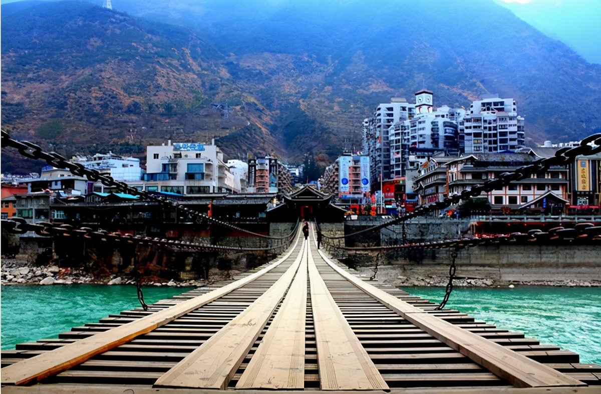 甘孜州泸定县泸定桥旅游景区