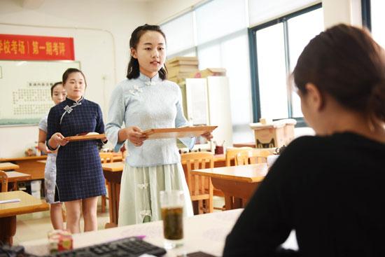 中等成绩，高考想要考上“公立二本”，各科最低要考多少分？